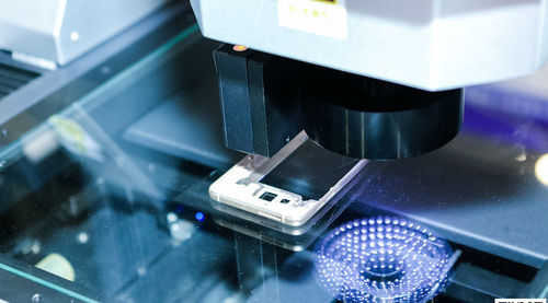 Dernière affaire concernant Le rôle clé de la machine de mesure de la vision dans l'industrie de fabrication de téléphones mobiles