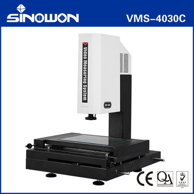 Système de mesure vidéo semi-automatique de haute précision