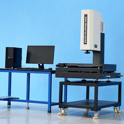 Système de mesure vidéo semi-automatique de haute précision