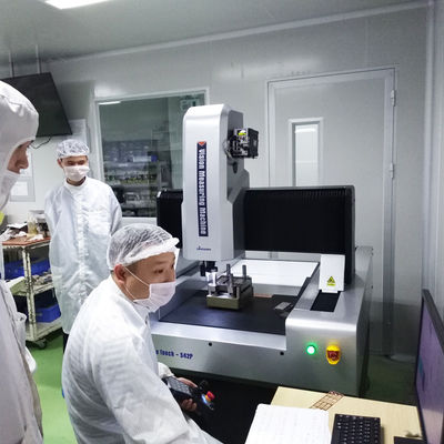 2.5D Système de mesure de la vision automatique au laser Type de pont en mouvement Porteur à haute charge