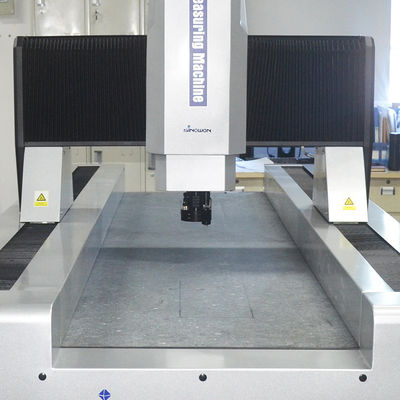 2.5D Système de mesure de la vision automatique au laser Type de pont en mouvement Porteur à haute charge